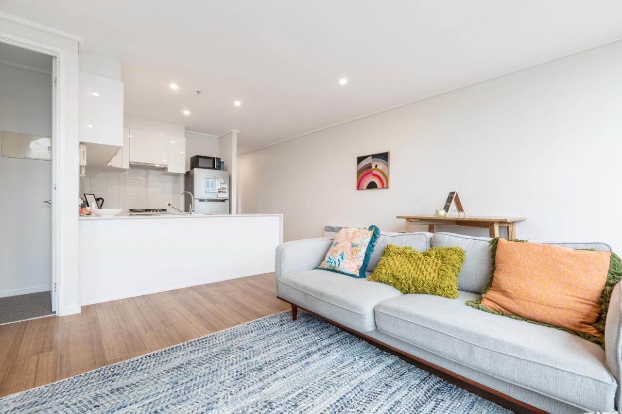 ☆Of Southbank☆Light Filled Apartment☆Huge Private Terrace With City Views☆Parking☆Pool☆Gym☆Wifi Melbourne Exteriör bild