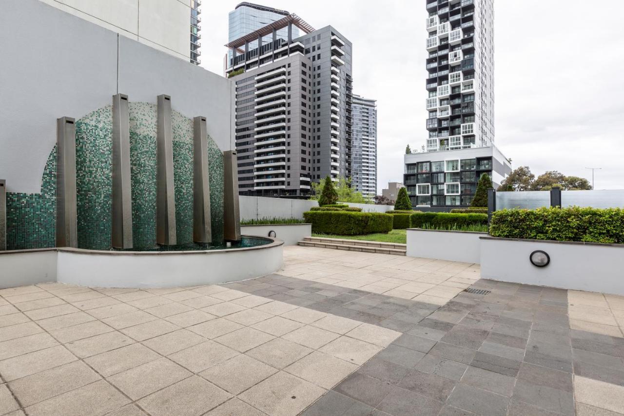 ☆Of Southbank☆Light Filled Apartment☆Huge Private Terrace With City Views☆Parking☆Pool☆Gym☆Wifi Melbourne Exteriör bild