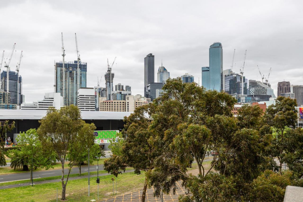☆Of Southbank☆Light Filled Apartment☆Huge Private Terrace With City Views☆Parking☆Pool☆Gym☆Wifi Melbourne Exteriör bild