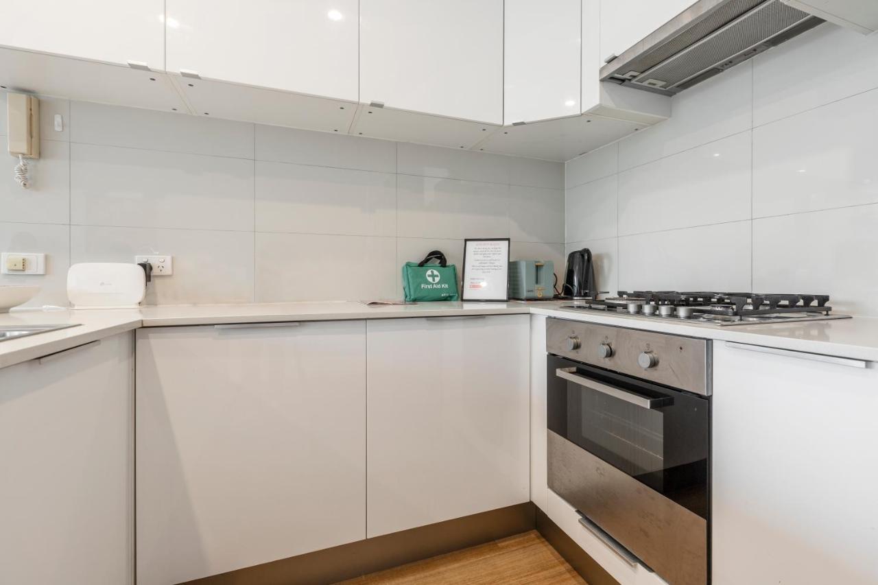 ☆Of Southbank☆Light Filled Apartment☆Huge Private Terrace With City Views☆Parking☆Pool☆Gym☆Wifi Melbourne Exteriör bild
